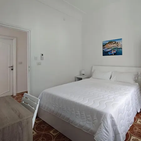 Casa Ferraro 3*